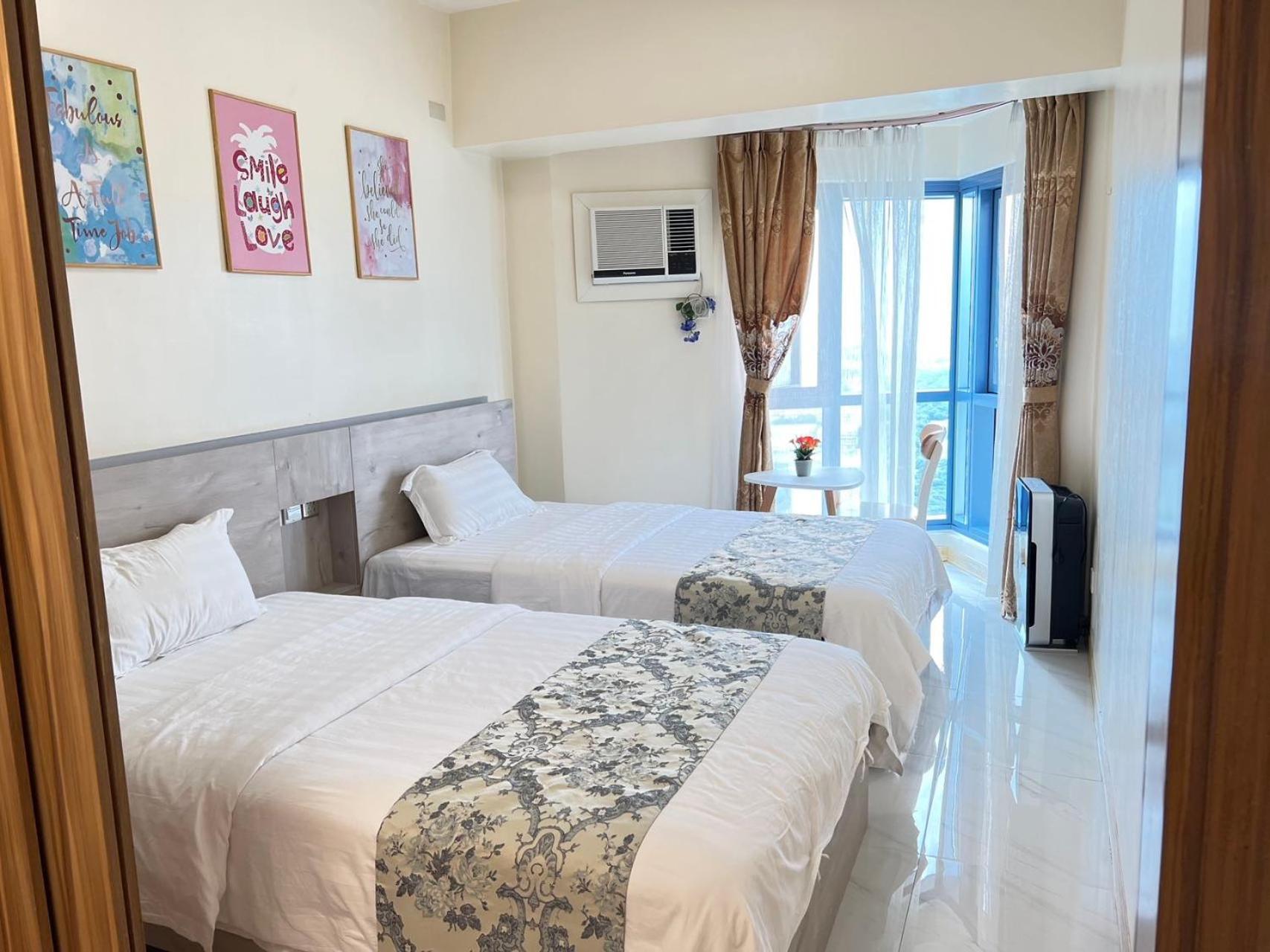 Grand Riviera Suites Manila Exterior photo